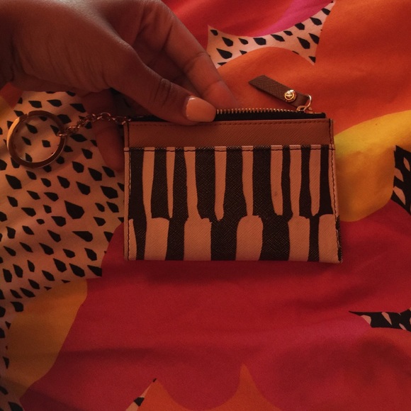 Henri Bendel key ring coin purse