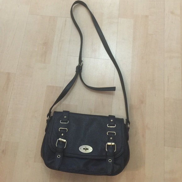 Forever 21 black cross body bag