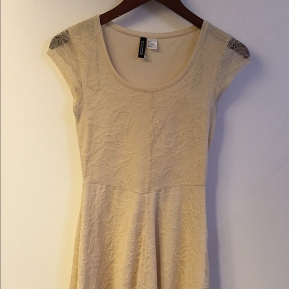 👗 Lace Dress 👗