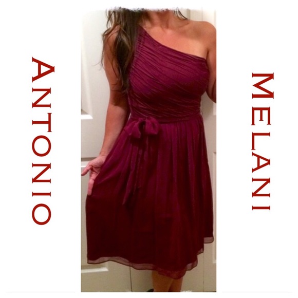 🍷 Elegant Evening Dress