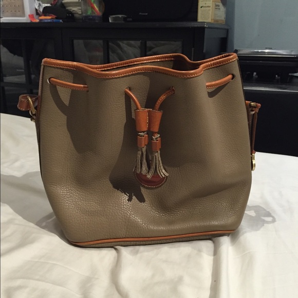 Dooney and Bourke vintage bucket shoulder bag