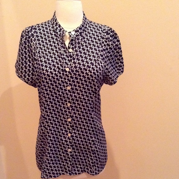 Banana Republic Tops - Banana Republic Silk Blend Short Sleeve Print Top