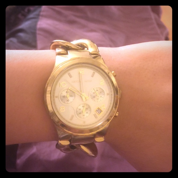 Michael Kors Jewelry - Michael Kors runway twist gold watch