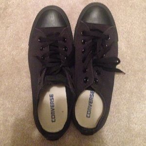 Black converse