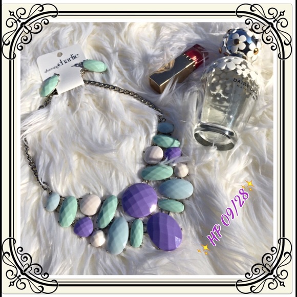 🎉SALE🎉mint Purple Statement  Bauble Jewelry Set