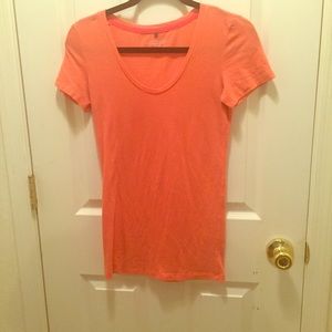 Coral m Victoria's Secret shirt