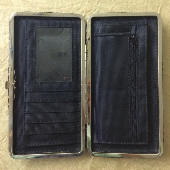 Wallet - Picture 3 of 4