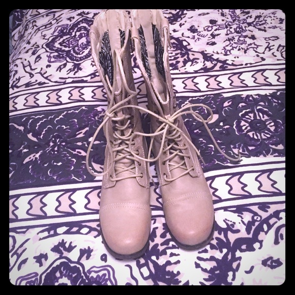 Size 9 Combat boots