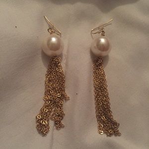 ♡ Pearl & Gold Dangle Earrings ♡