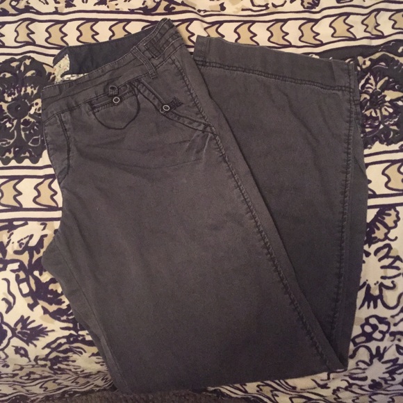 Size 12 American Eagle Cargos for women!