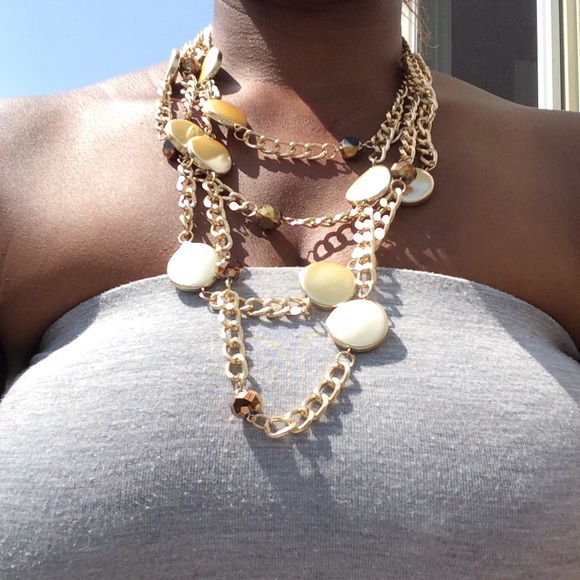 🚫SOLD🚫Gold Multi Strand Statement Piece - Picture 3 of 3