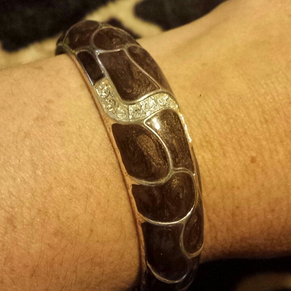 Stylish Animal Print Bracelet - Picture 2 of 2
