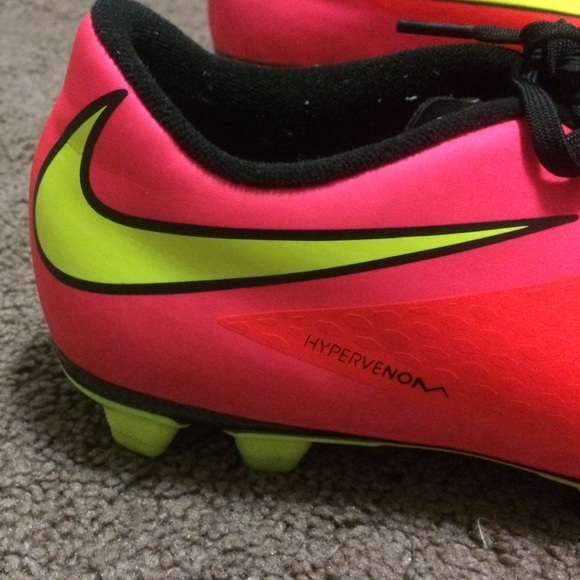 Nike hypervenom soccer cleats - Picture 2 of 4