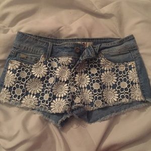 ♡ Lace Sunflower Shorts ♡