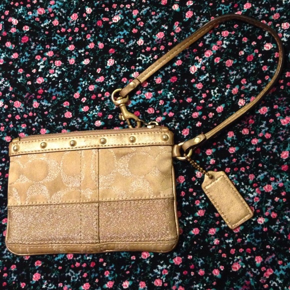 ❌Unavailable❌Coach Wristlet💎 - Picture 3 of 4