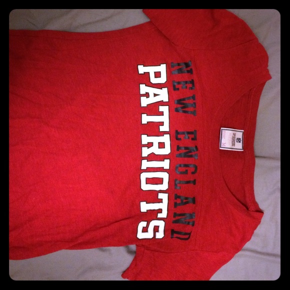 Barely worn VS patriots tee