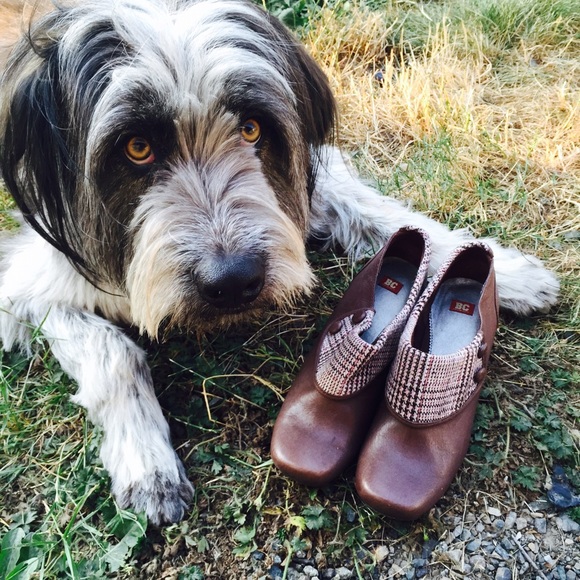 BC low heel brown booties