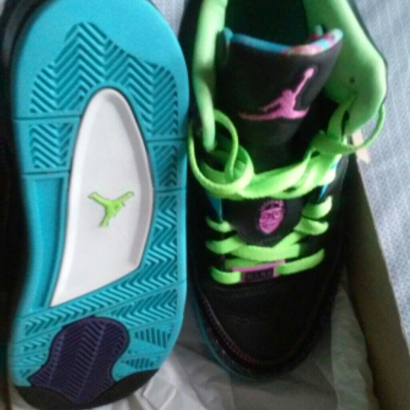 son of mars jordans - Picture 3 of 4