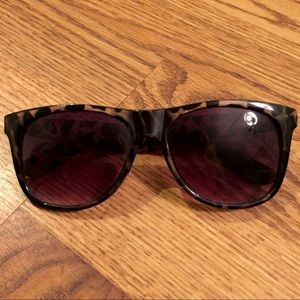 Black Wayfarer Sunglasses