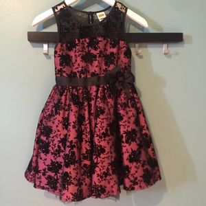 Girl's Black/Pink Velvet Flower Party Dress