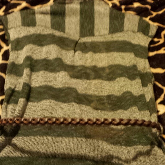 Fun & Cute Green Stripe Cardigan - Picture 4 of 4