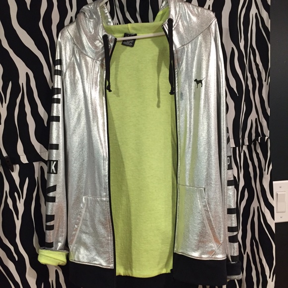 VS FASHION SHOW HOODIE!