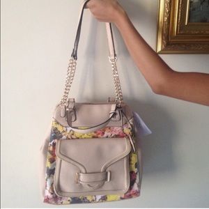 Bundle Of Two Purses 🎀