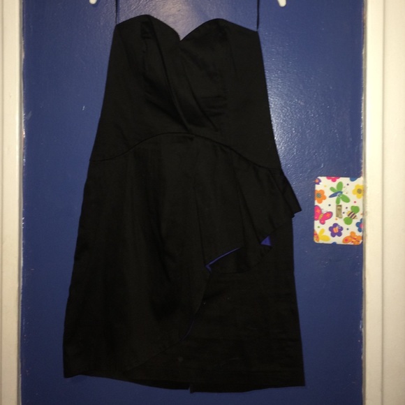 Black strapless dress - Picture 1 of 4