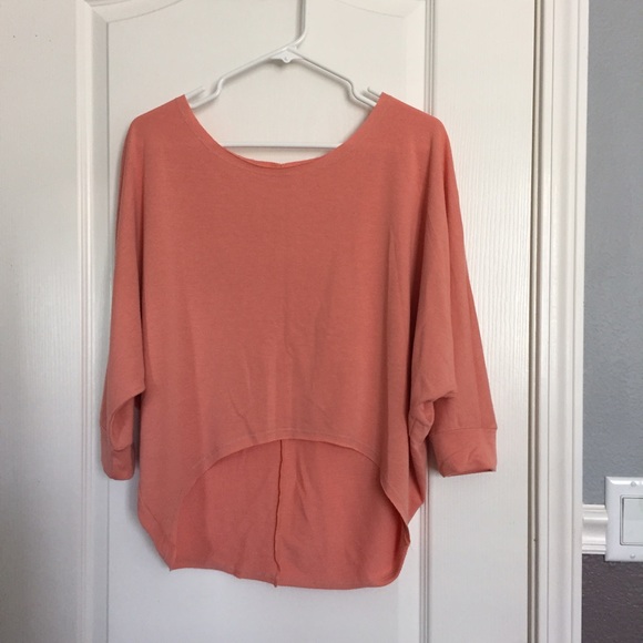 Peach Hi-Lo Dolman Top. Sz S