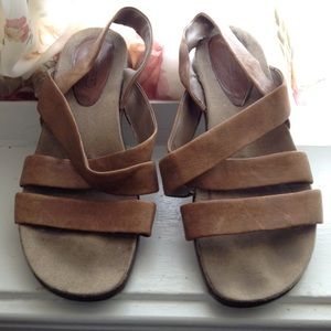 LIFE-STRIDE -SANDALs 8M  lOLIVE