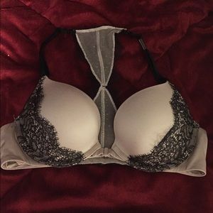 Victoria's Secret brand new racer back bra