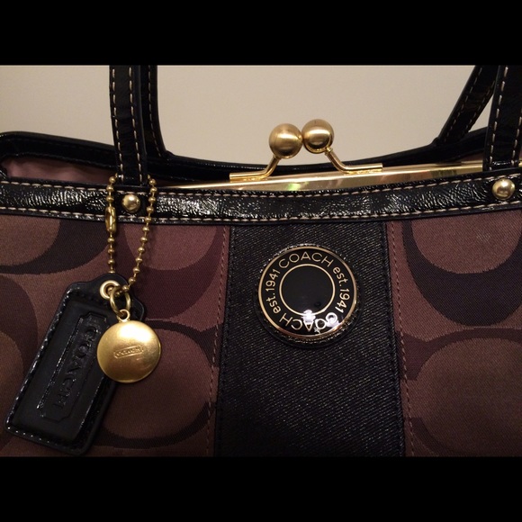 Coach handbag and wallet like new.