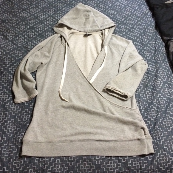 3/4 sleeve wrap hoodie