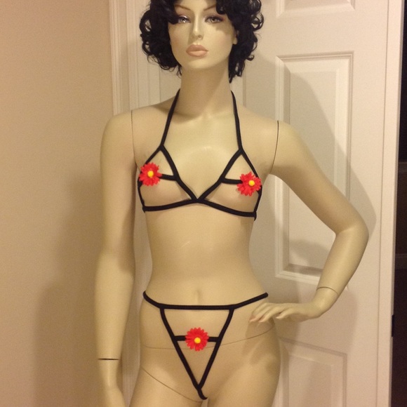 "no mystery here" bra g string set. Dancer. New