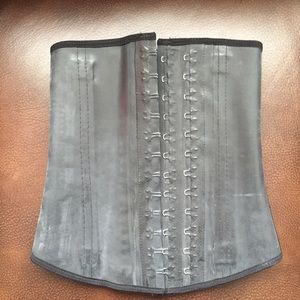 BLACK ANN MICHELL COLOMBIAN LATEX WAIST CINCHERS