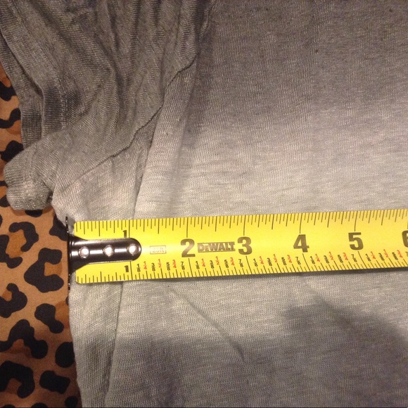 Grey shirt - Picture 6 of 7