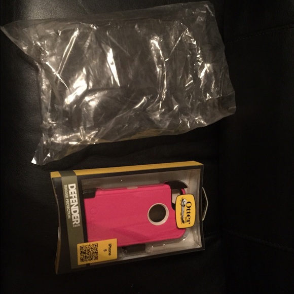 NEW Pink Defender Series Otterbox for IPhone 5 - Picture 2 of 4