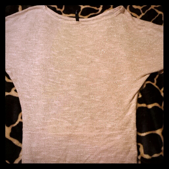 Cute Light Weight Sweater - Picture 1 of 2