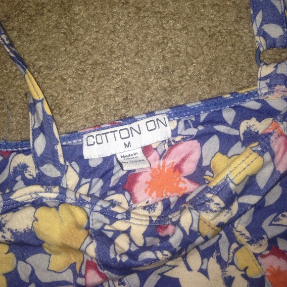 Flower Crop top - Picture 2 of 3