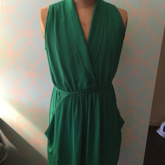 Collective Concepts Tie Waist Sleeveless Dress