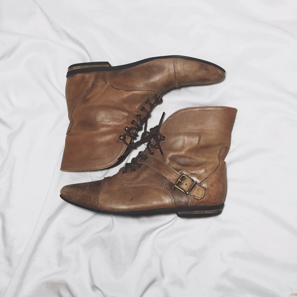 Deena & Oozzy Boots