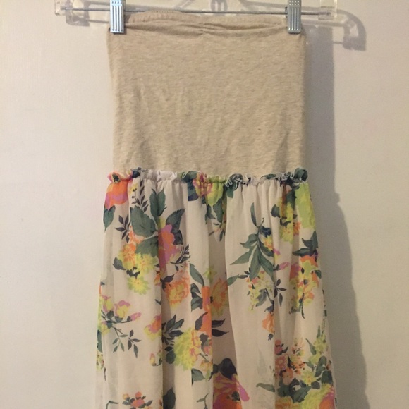 Strapless dress