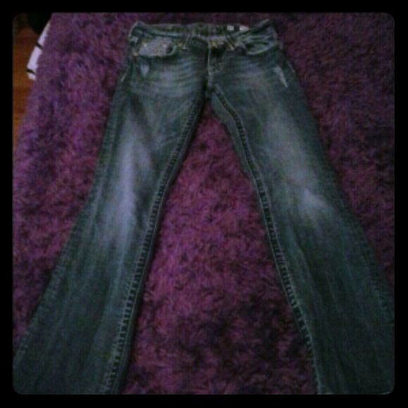 Miss Me 27 in bootcut