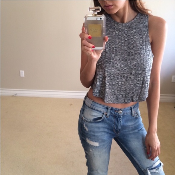 • SOLD • Grey Semi Crop Tank (L) - Picture 4 of 4