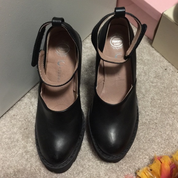 Jeffrey Campbell high-heels