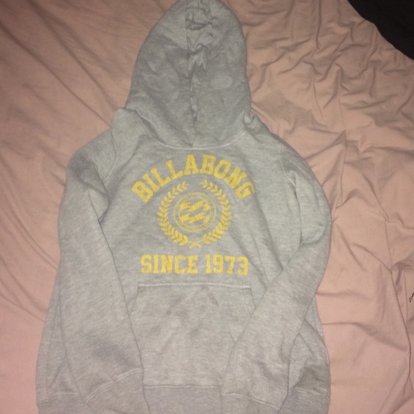 Billabong sweater