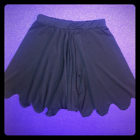 Scalloped Hem black high waisted shorts, NWOT
