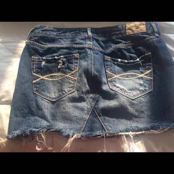 Adorable Destroyed/distressed Mini Jean Skirt - Picture 2 of 2