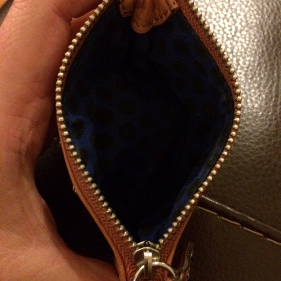 Light Orange Coin Purse and Keychain - Picture 3 of 4