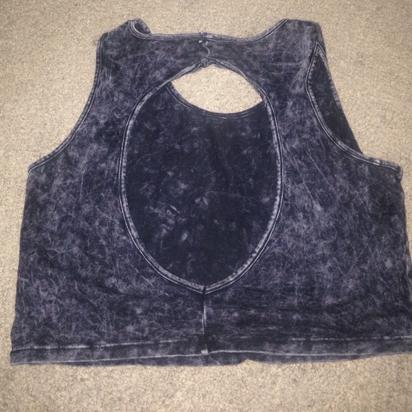 Crop shirt - Picture 2 of 2